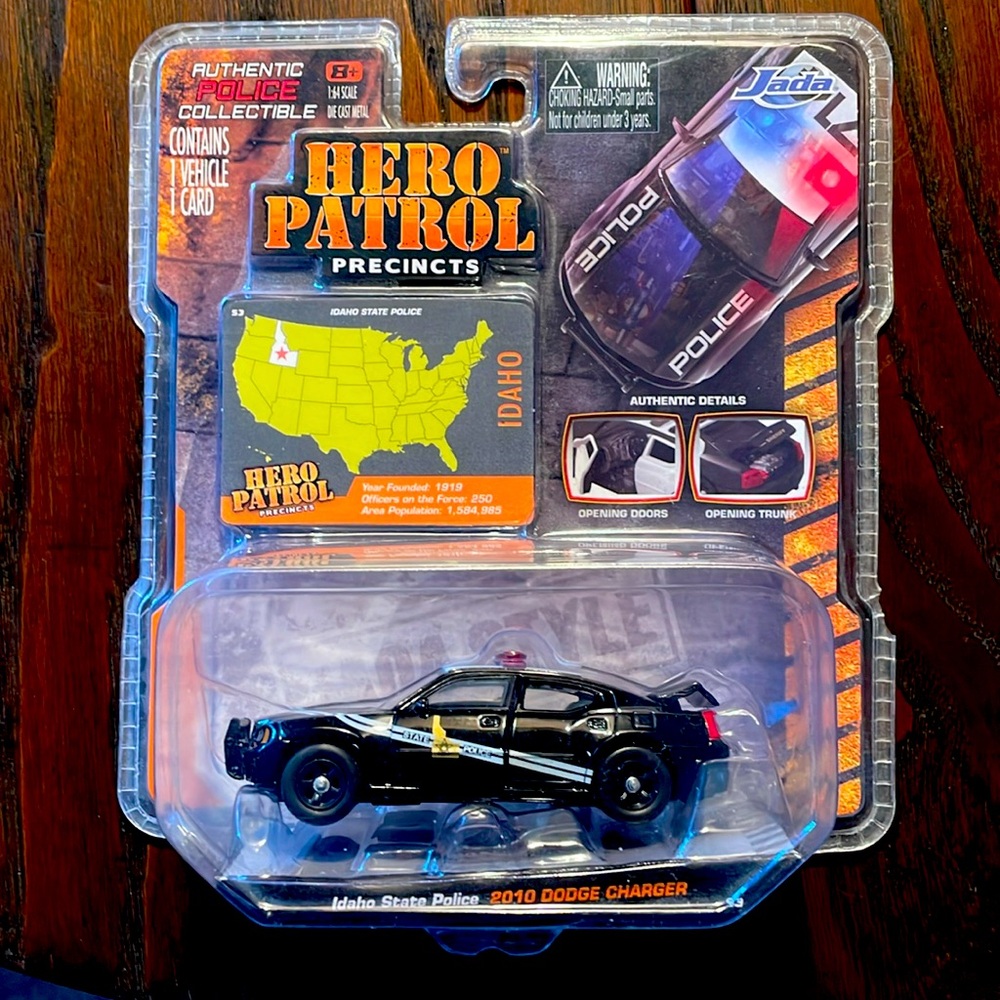 Hero Patrol Idaho State Police 2010 Dodge Charger